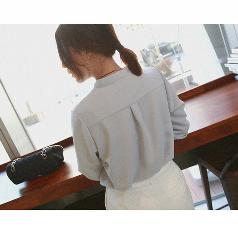2023 Women's White Chiffon Shirt - V-Neck Loose Fit