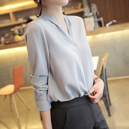 2023 Women's White Chiffon Shirt - V-Neck Loose Fit